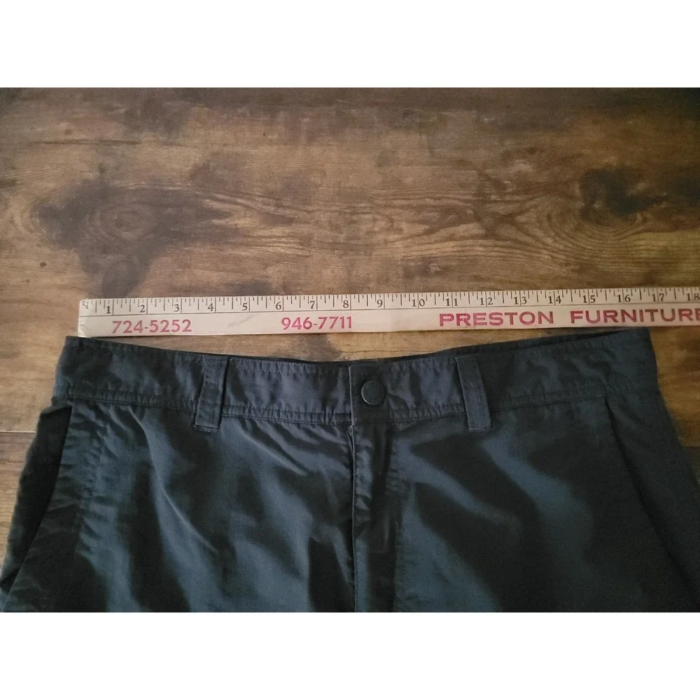 The North Face Shorts Mens Size 32 Gray Hiking Outdoor Nylon Gorpcore Camping 9